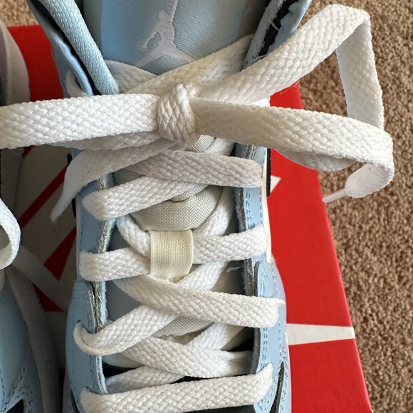 Nike Air Jordan 1 Mid ‘Ice Blue’ Black White - Picture 5 of 9